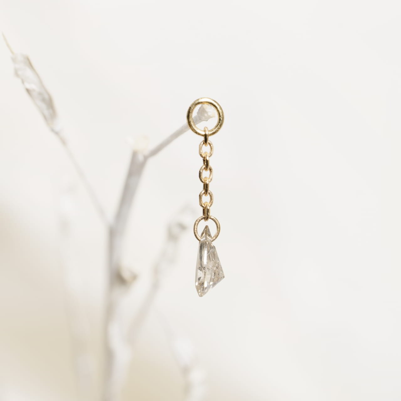 La goutte Starling Salt and Pepper Diamond en or jaune 18 carats